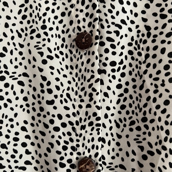 Easel Oversized Short Sleeve Blouse - Picture 4 of 7